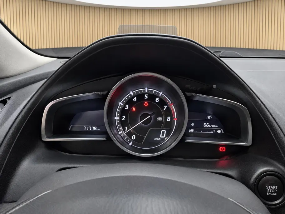 Mazda CX-3 2.0 SkyActiv-G 120 GT-M Trekhaak | HUD | Stoelverwarming | Navigatie | Lichtmetaal | Dodehoek detectie |
