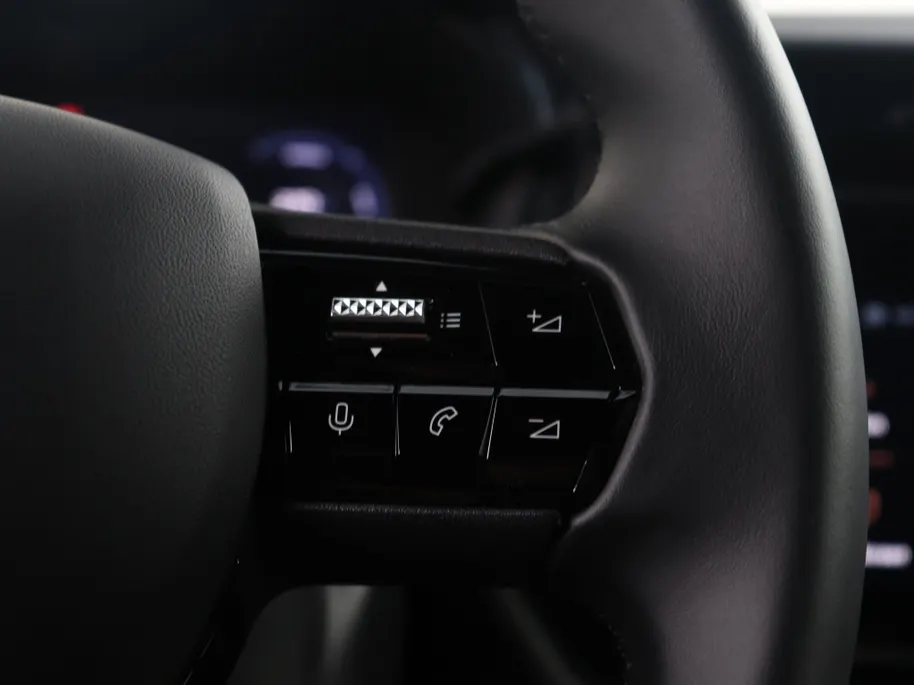Alfa Romeo Junior 1.2 Turbo 136 PK Ibrida Speciale | Techno | Pano | Camera | Navi