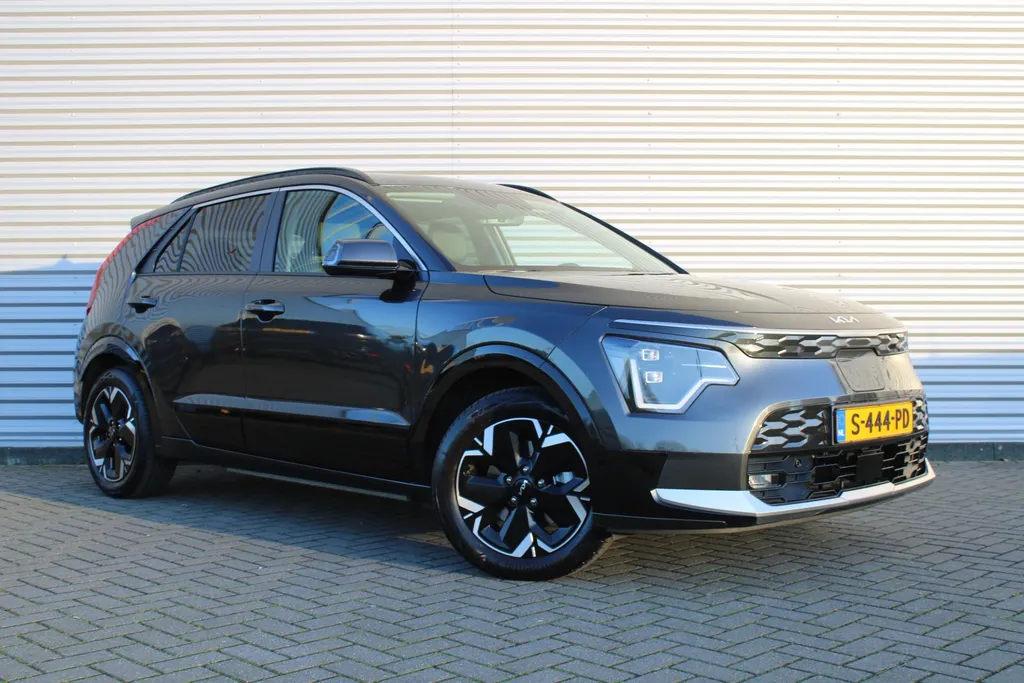 Kia Niro EV DynamicPlusLine 64.8 kWh | Airco | Navi | Camera | Cruise | 17' LM | PDC |