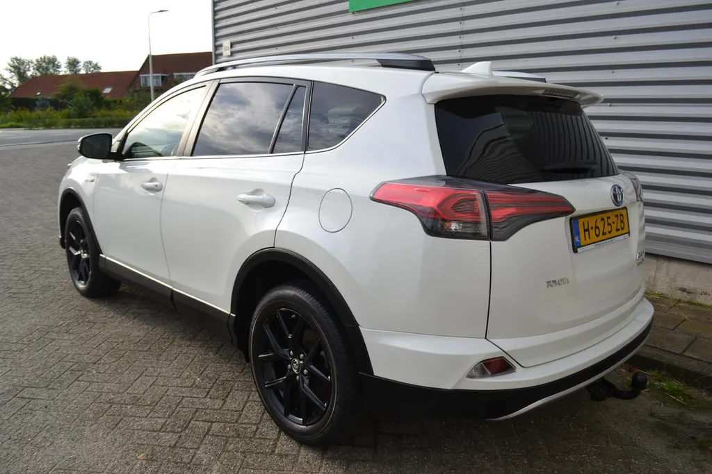 Toyota RAV4 2.5 HYBRID AWD EXECUTIVE|LUXE|TREKHAAK