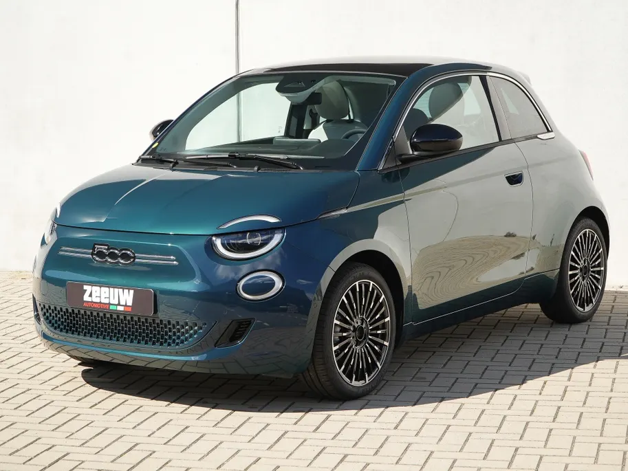 Fiat 500e Icon 42 kWh | Pano | Style | Camera | Comfort | Carplay | 17'