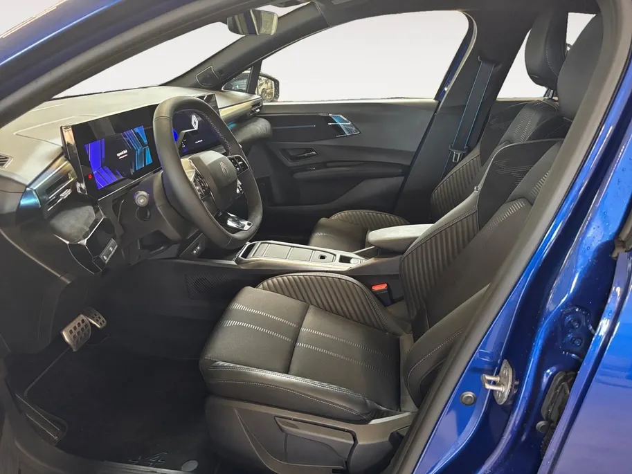 Renault Clio 1.8 Hybrid 160 esprit Alpine AUTOMAAT STOELVERWARMING STUURVERWARMING NAVI APPLE CARPLAY ANDROID AUTO LM VELGEN ALPINE ESPRiT UITVOERING !!!LET OP DEMO VRAAG NAAR ACTUELE KMSTAND!!!