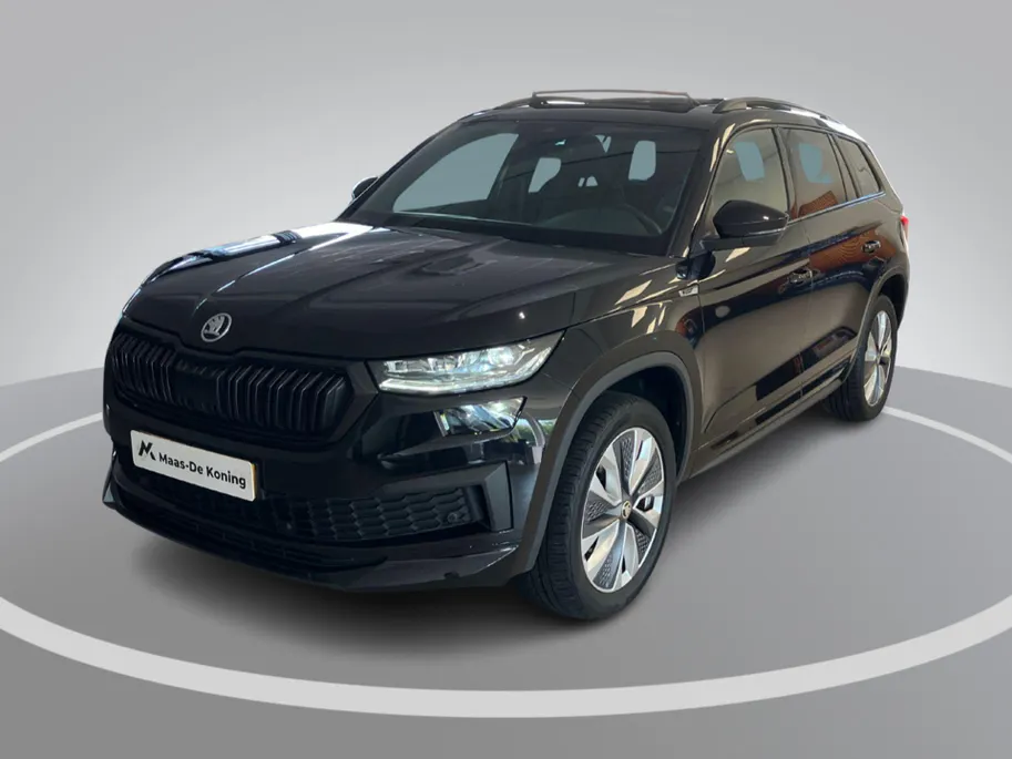 Škoda Kodiaq 1.5TSI/150PK Sportline Business 7p. DSG · Panoramadak · Camera · Leder/Alcantara · Apple/Android Car Play ·