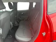 Jeep Renegade 4xe 240 Plug-in Hybrid Electric S 12 MAANDEN GARANTIE! | Stoel/stuur verwarming | Navigatie | Camera | Adapt cruise / Clima control |