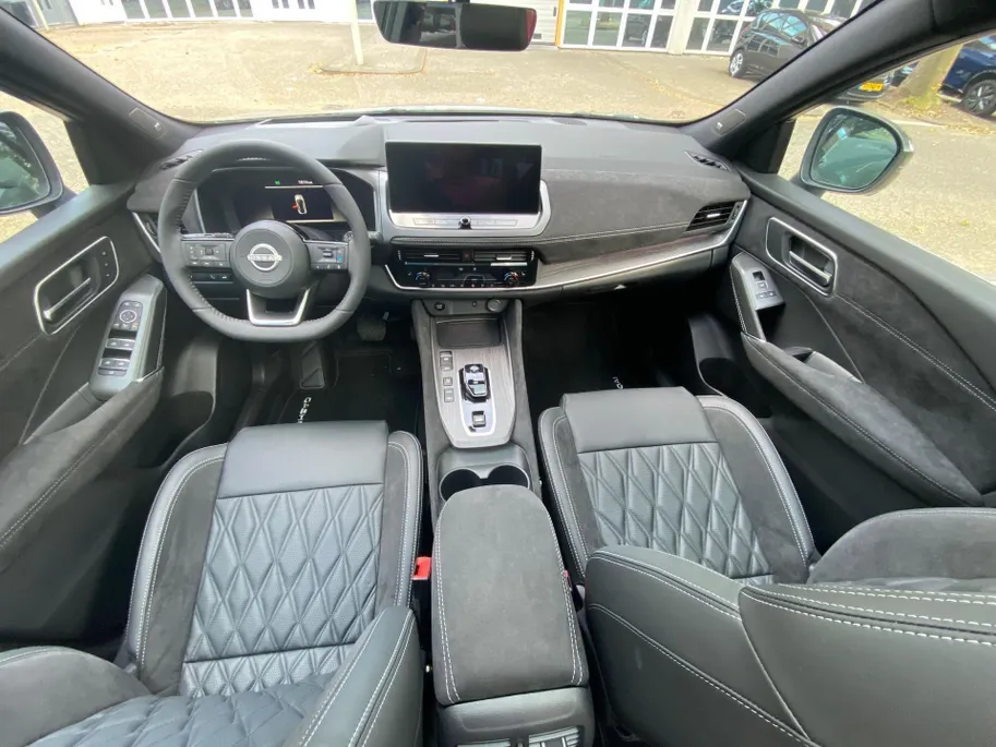 Nissan QASHQAI 1.3 MHEV Xtronic Tekna Plus | 1800KG TREKGEWICHT | €5.000,- VOORRAAD KORTING! | FULL OPTION |