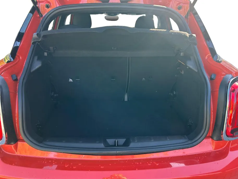 MINI 5-Deurs 1.5 Cooper Chili Nu rijklaarprijs!