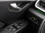 Volkswagen ID.3 Neo Style 61 kWh accu 190 PK elektr. aandrijving · Achteruitrijcamera · Draadloze telefoonlader · Zijruiten achter en achterruit getint ·