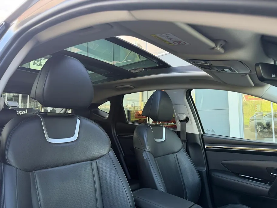 Hyundai Tucson 1.6 T-GDI PHEV Premium Sky 4WD | SOH 89,6%| Zeer nette auto | Zeer compleet | Open dak | Dealer onderhouden | 62 km range |
