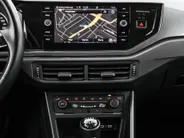 Volkswagen Polo 1.0 TSI 95pk Highline · Apple/Android Car Play · Navigatie · Clima · 16'Velgen · Sportstoelen · Draadloze Telefoonlader ·