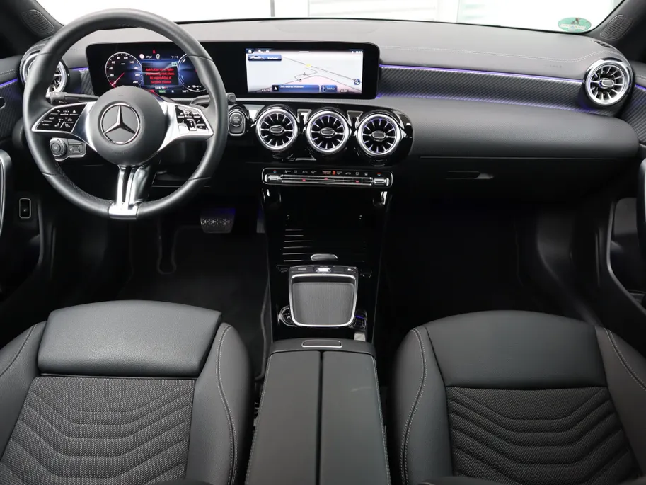 Mercedes-Benz CLA 250 e Star Edition Luxury Line l Keyless l Stoelverwarming l Achteruitrij camera