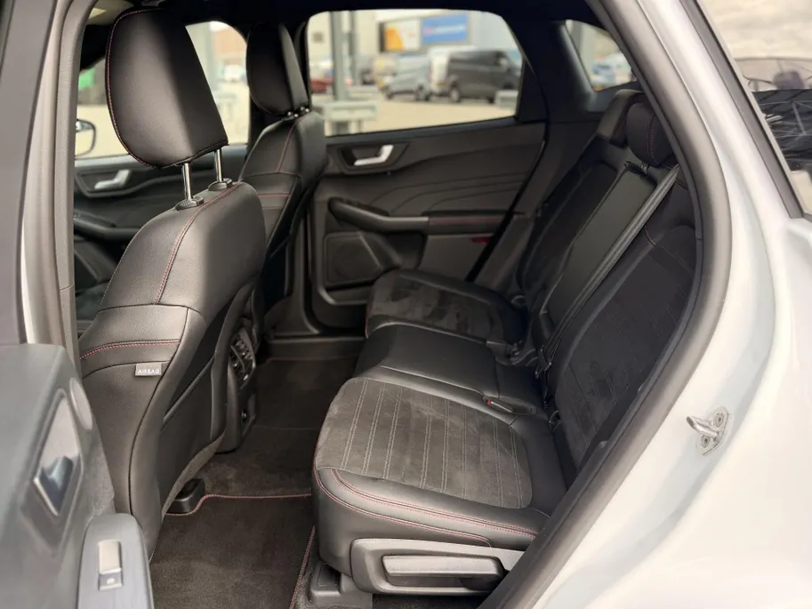 Ford Kuga 2.5 PHEV 225 pk ST-Line X DRIVER ASSISTANCE PACK I STOELVERWARMING I VOORRRUITVERWARMING I APPLE CARPLAY / ANDROID AUTO I