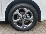 Ford Kuga 2.5 PHEV ST-Line 243 pk 360 graden camera - Elektisch wegklapbare trekhaak - Winter Pack - BLISS