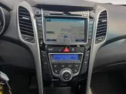 Hyundai i30 1.6 GDI Go! | 1e eigenaar | Volledig onderhouden! | Navigatie | Cruise Control | Achteruitrijcamera | Elektr. ramen | Climate Control | 12 maanden garantie!