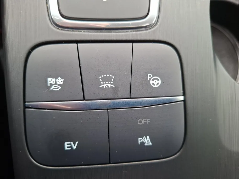 Ford Kuga 2.5 PHEV ST-Line X Black Pack | NL-Auto | 1e Eigenaar | Dealer onderhouden | Panoramadak | Winterpack | Black Pack | AGR | 20' Lichtmetaal | Adaptive Cruisecontrol | Dodehoekdetectie | B&O Audio | El. Achterklep | El. Trekhaak