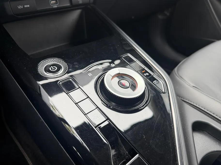 Kia Niro EV DynamicLine 64.8 kWh Dealer onderhouden | Navigatie | Carplay | Climate control | ACC |