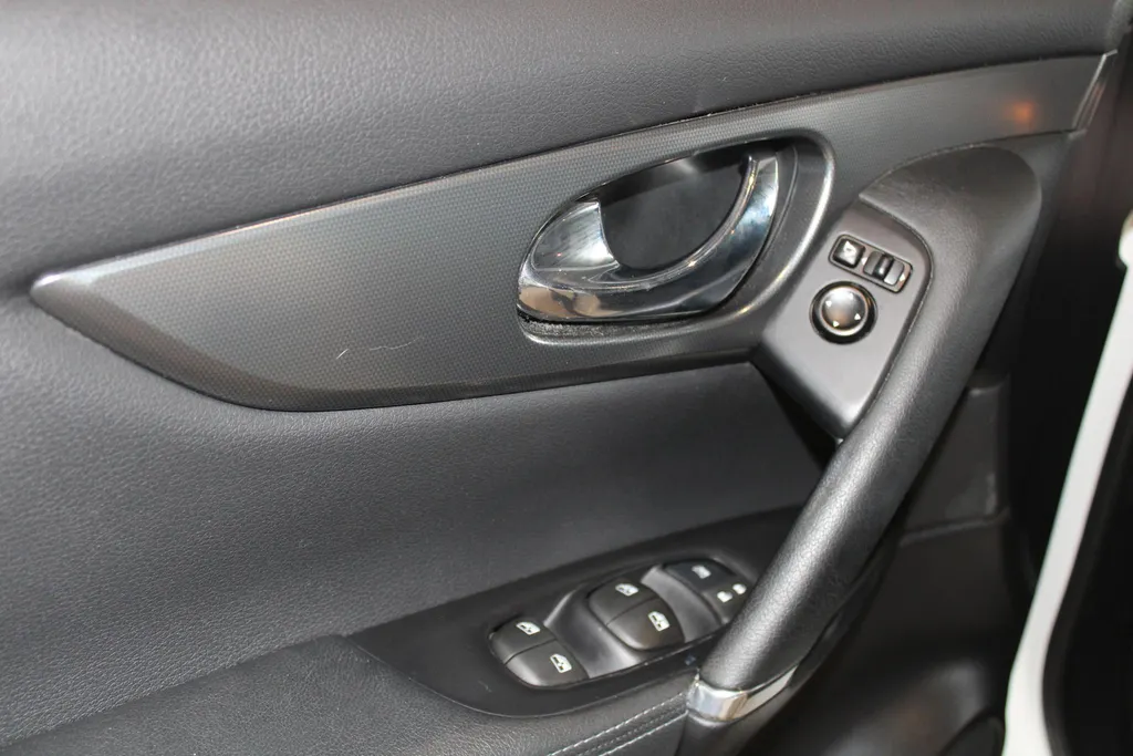 Nissan QASHQAI 1.3 DIG-T Premium Edition | Nappa lederen bekleding | Trekhaak | 1500kg trekgewicht | Pro-pilot | 360grd camera | PDC voor en achter | Climate controle | All season banden | Stoel verwarming |