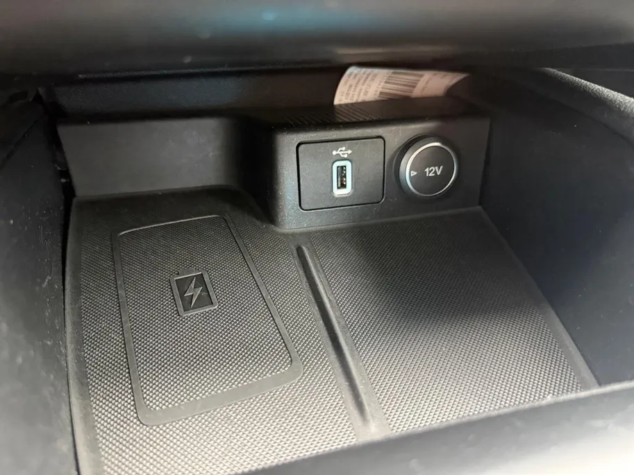 Ford Focus Wagon 1.0 EcoBoost Titanium Business | Trekhaak | HUD | Achteruitrijcamera | Winter Pack | Dodehoek detectie | Elektr. Achterklep | 12 maanden garantie! |