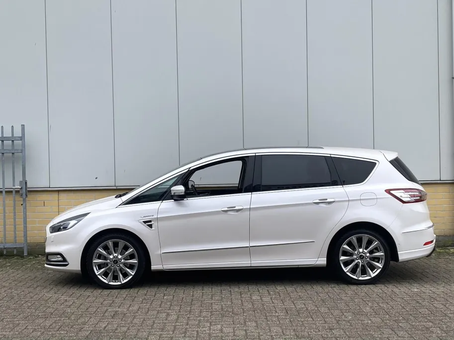 Ford S-Max 2.0 Vignale 7 persoons Lederen bekleding - 7-persoons - Panoramadak - Full Options