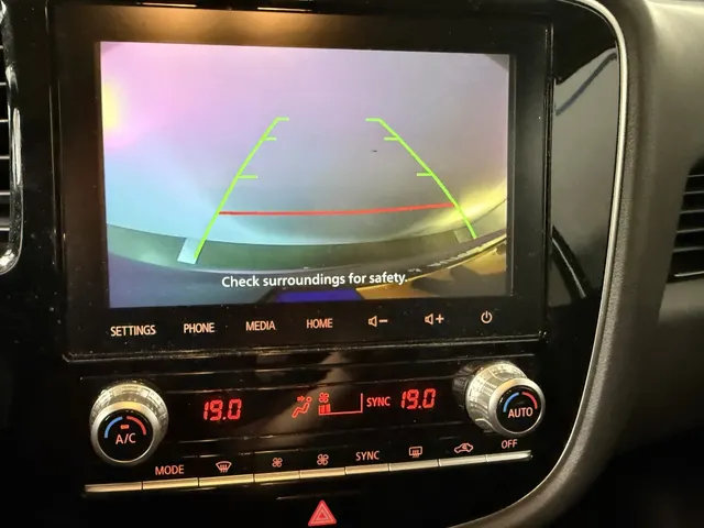 Mitsubishi Outlander 2.4 PHEV Pure+