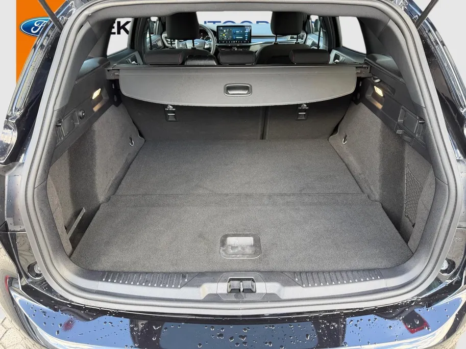 Ford Focus Wagon 1.0 EcoBoost Hybrid ST Line WINTER PACK I DRIVER ASSISTANT PACK I ACHTERUITRIJCAMERA I ACC I APPLE CARPLAY / ANDROID AUTO I