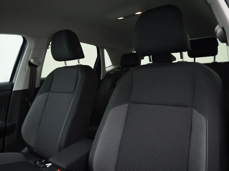Volkswagen Polo 1.0 TSI 95pk Life Edition · Camera · Apple/Android Car Play · P-Sensoren · 15'' Inch · MEGA Sale ·