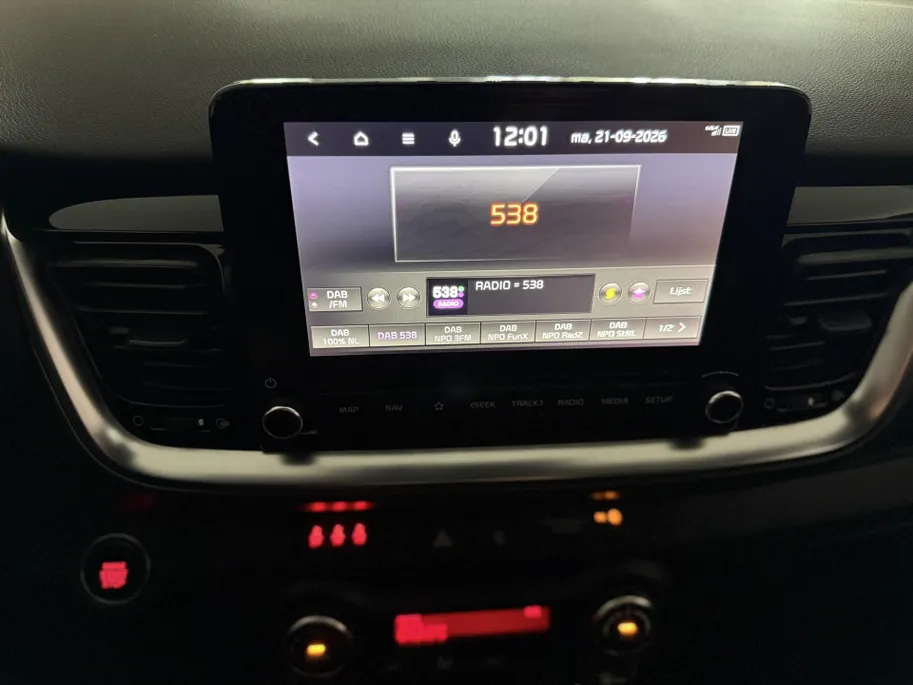 Kia Stonic 1.0 T-GDi 120pk DCT7 DynamicPlusLine | All-Seasonbanden | Apple Carplay/Android Auto