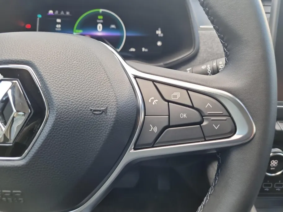 Renault ZOE R135 Evolution 52 kWh | Koopaccu | SoH 97,7& | Navigatie | LMV | Apple Carplay & Android Auto | Camera | Parkeersensoren | 12 Maanden BOVAG Garantie