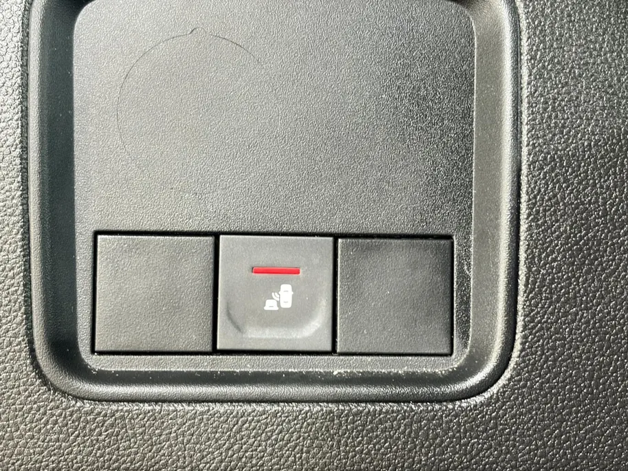 Dacia Duster 150PK TCe Extreme Automaat | Navigatie | Apple Carplay/Android Auto | Cruise Control | Climate Control | Lichtmetalen Velgen | Dodehoek detectie | Licht & Regen Sensor |