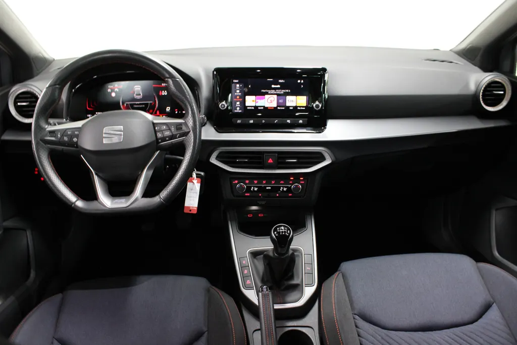 SEAT Ibiza 1.0 EcoTSI FR Anniversary / 6 versn. 115 PK / Pano. / Full led / Apple Carplay / Android auto /