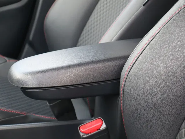 Toyota Yaris 1.5 Hybrid Launch Edition Bi-tone | JBL | Blindspot