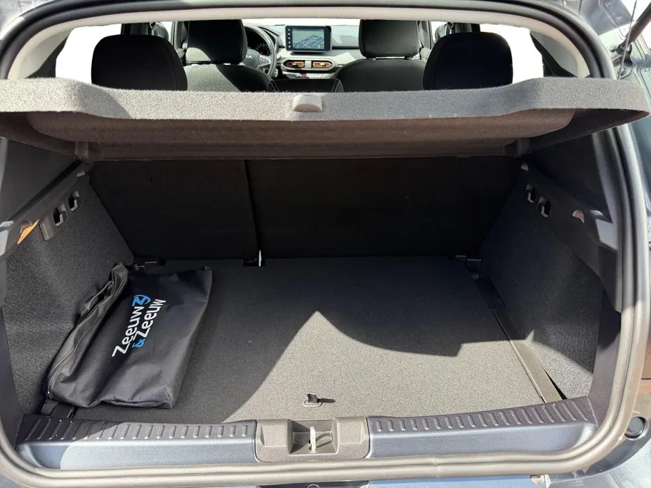 Dacia Sandero Stepway 1.0 TCe 90 Extreme Automaat | 1e Eigenaar | Dodehoek detectie | Achteruitrijcamera | Dealer onderhouden | Parkeersensoren voor en achter | Bovag garantie | NAP
