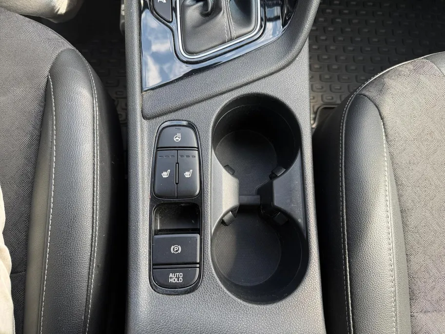 Kia Niro 1.6 GDi Hybrid DynamicPlusLine | Parkeerhulp | Apple Carplay | Android Auto | Navigatie | Lane-Assist | Stoel- stuurverwarming |