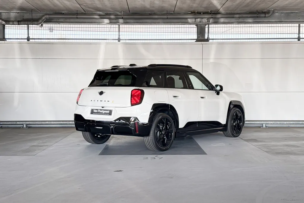 MINI Aceman SE John Cooper Works M 54.2 kWh