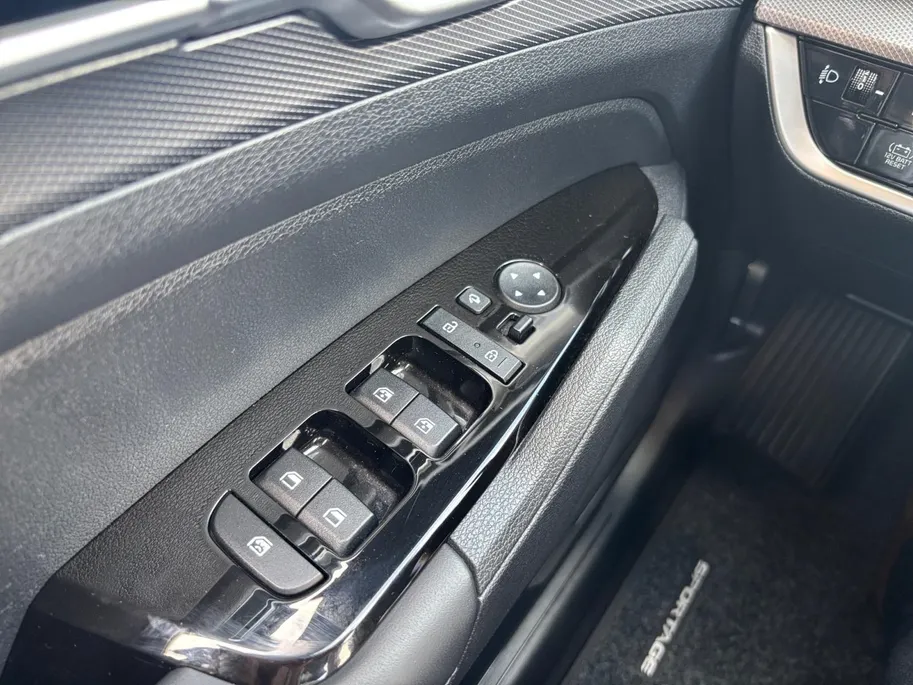Kia Sportage 1.6 T-GDi Hybrid DynamicLine | Trekhaak | Navigatie | Camera | Adaptieve cruise control | Parkeersensoren voor en achter | Apple Carplay / Android Auto |