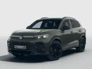 Volkswagen Tiguan R-Line Edition 1.5 eHybrid 272 PK 6 versn. DSG · Black Style Pakket · Interieur Style Pakket · Panoramaschuif-kanteldak · Trekhaak inklapbaar, met elektrische ontgrendeling, incl. aanhangermanoeuvreerhulp Trailer Assist · Prijs is inclusief inruilpremie ·