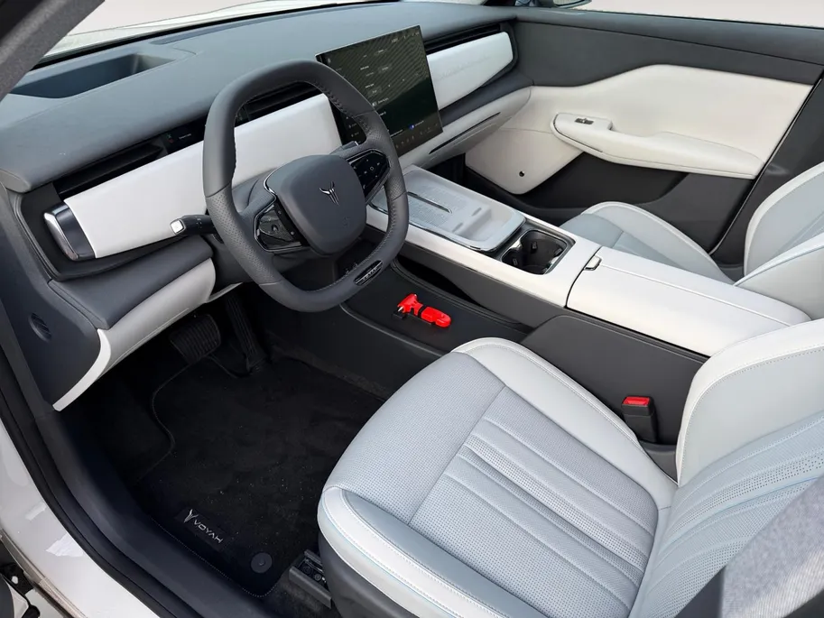 Voyah Courage Business Edition 80 kWh | Direct Leverbaar | Full Option | 360 Camera |
