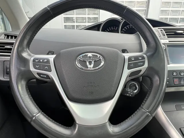 Toyota Verso 1.8 VVT-i Dynamic Business Top 5 editie AUTOMAAT | TREKHAAK | A.CAMERA | STOELVERWARMING | PANORAMADAK | 17INCH LMV | NED. AUTO |