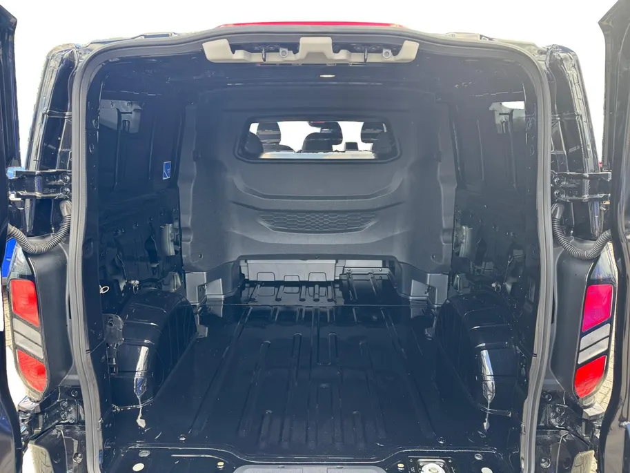 Ford Transit Custom 300 2.0 TDCI L2H1 Trend Dubbele Cabine 136 pk Automaat - 6 persoons | BPM VRIJ! | Adaptive Cruise Control | Dubbele schuifdeur | Achteruitrijcamera | Parkeersensoren |