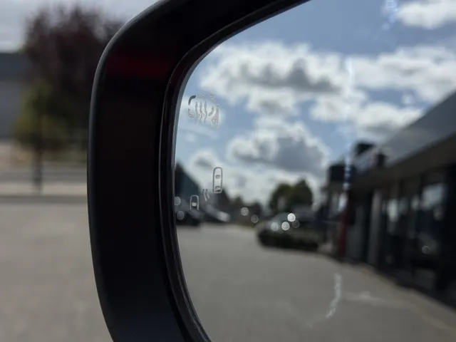 Suzuki Swift 1.2 Style Smart Hybrid Automaat | Bi-tone