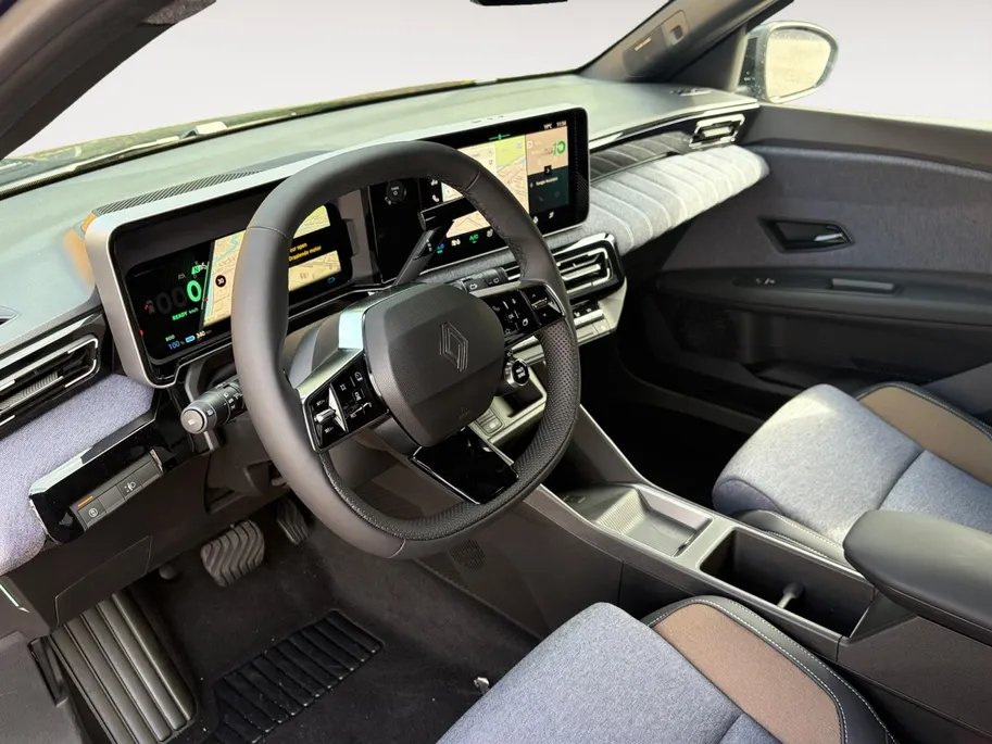 Renault 5 comfort range techno 52 kWh nu op voorraad met 1600,- korting , Pack Advanced Driving Assist , pack winter , Pack Harman Kardon premium sound , Apple Carplay/Android Auto , stoel en stuurverwarming , camera .