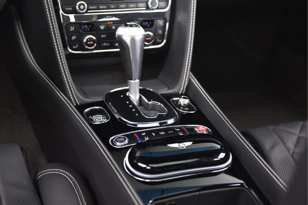 Bentley Flying Spur 6.0 W12 S
