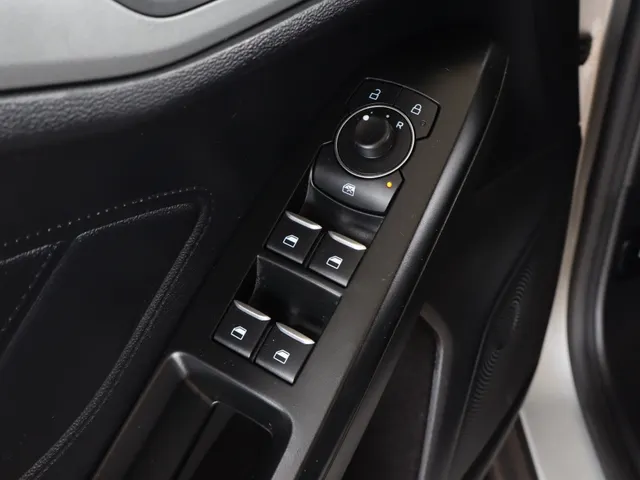 Ford Focus Wagon 1.0 EcoBoost Hybrid Connected | Nieuw model
