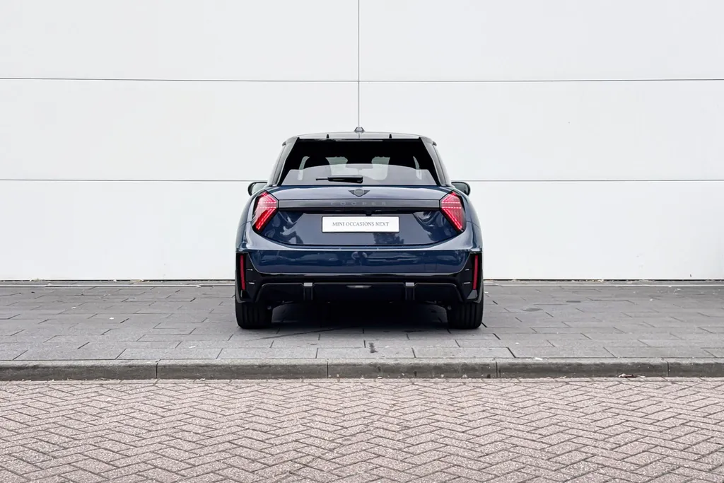 MINI Cooper 3-deurs Electric Cooper E John Cooper Works L 40.7 kWh