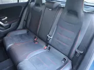 Mercedes-Benz A-Klasse 180 Business Solution AMG l Nightpakket l Achteruitrij camera l AMG Line l Ambiente lichtpakket