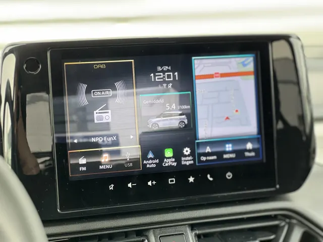 Suzuki Swift 1.2 Select Smart Hybrid | Demonstratievoertuig | Apple Carplay & Android Auto | 16' LM Velgen | Airco | Adaptieve Cruise Control