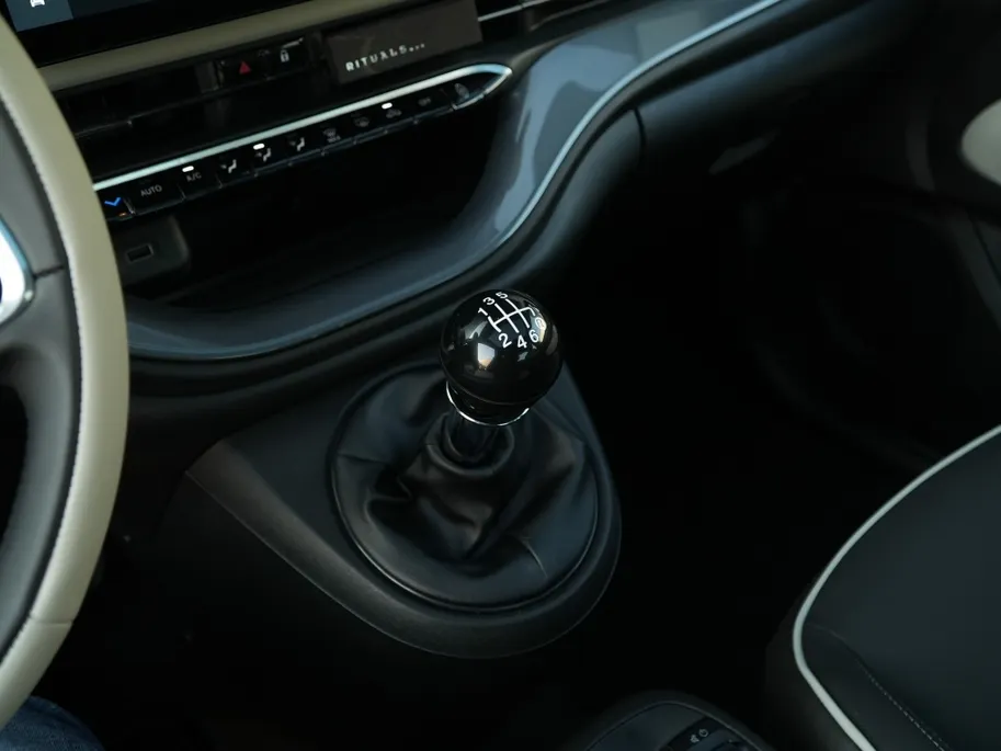 Fiat 500 1.0 Hybrid La Prima | Boek nu uw Proefrit