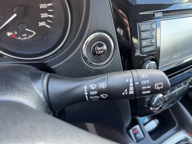 Nissan QASHQAI 1.2 Connect Edition. Trekhaak 13p (max. 1.200kg)