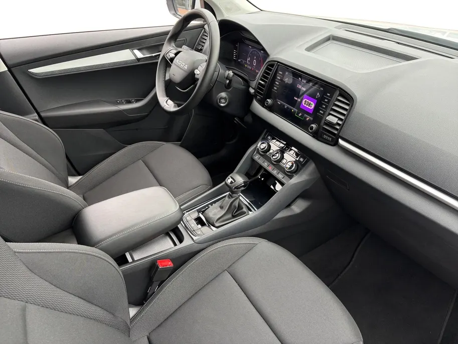Škoda Karoq 1.5 TSI ACT Business Edition *Automaat*Navi via Carplay*Camera*Parkeersensoren*Climate Control*Keyless*Cruise Control*LM.Velgen*Zeer nette auto!