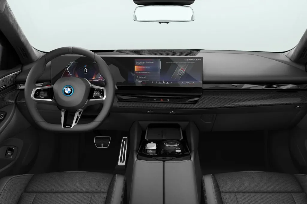 BMW 5 Serie Touring 550e xDrive