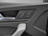 Audi Q5 Sportback 50 TFSI e 299pk S edition Competition · Panoramadak · 360 gr. Camera · Bang & Olufsen · Luchtvering · Apple/Android Car Play · Stoel+achterbank verwarmd · 20'' velgen · Garantie t/m 07-02-2028 of 100.000km